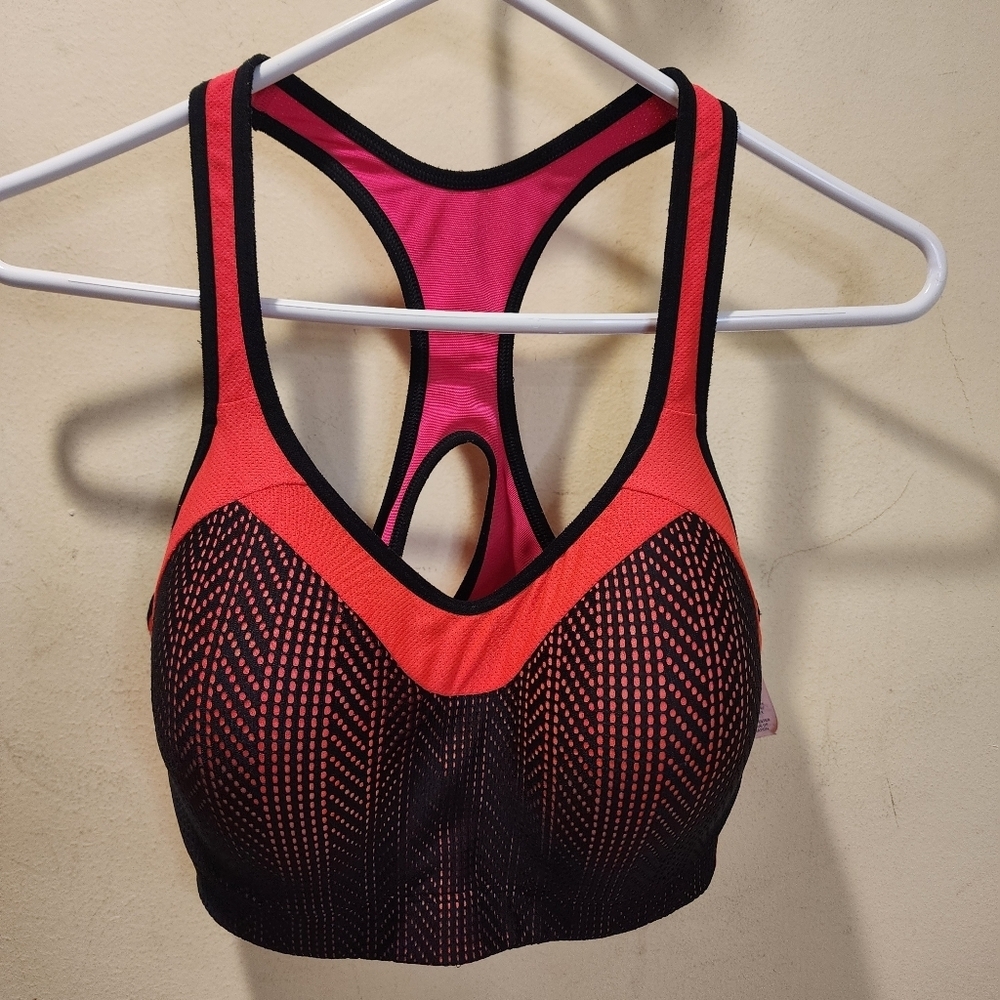 CHAMPION Red and Black Sports Bra Size XL